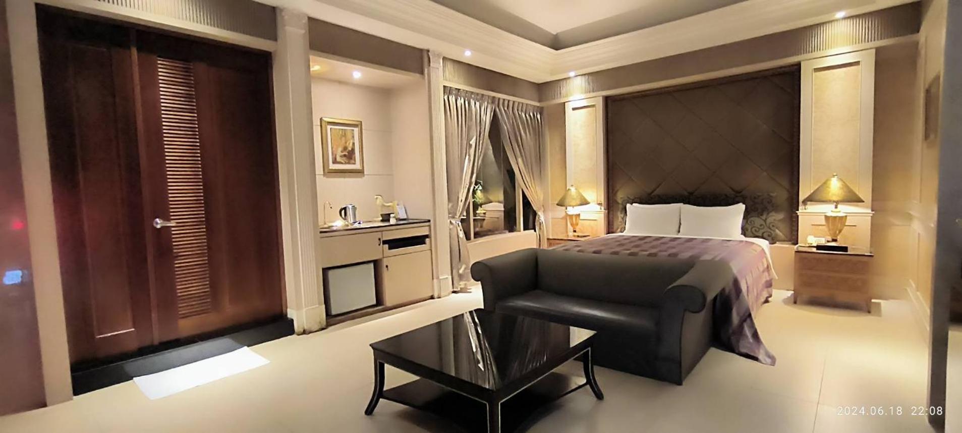Shantis Motel Chiayi Eksteriør bilde