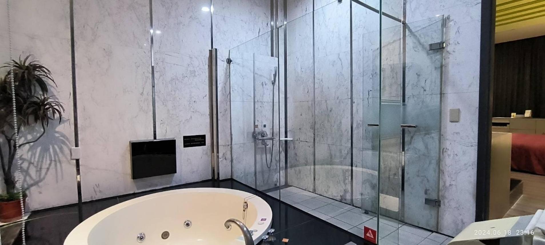 Shantis Motel Chiayi Eksteriør bilde